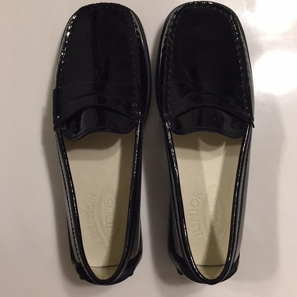 BRAND NEW! Kid's Black Unisex Junior Tod's Loafers - Picture 3 of 6